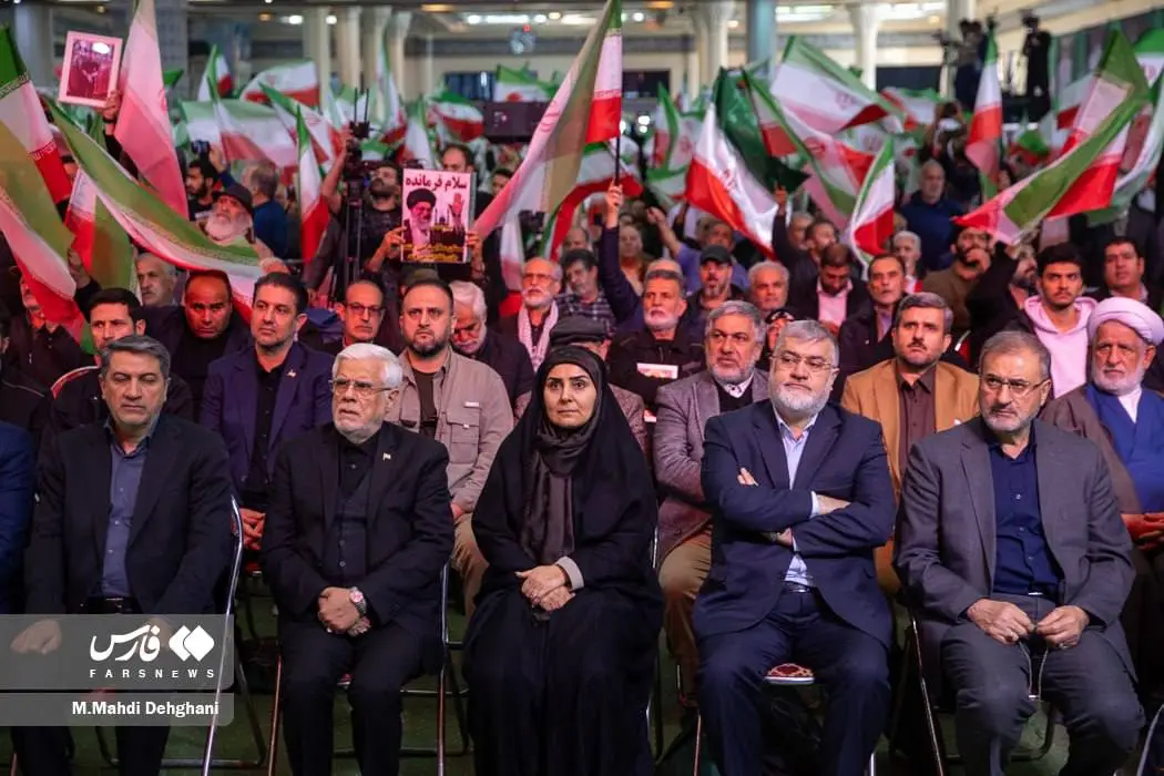 برگزاری مراسم چهلم جان‌باختگان دی ماه توسط دولت+ عکس