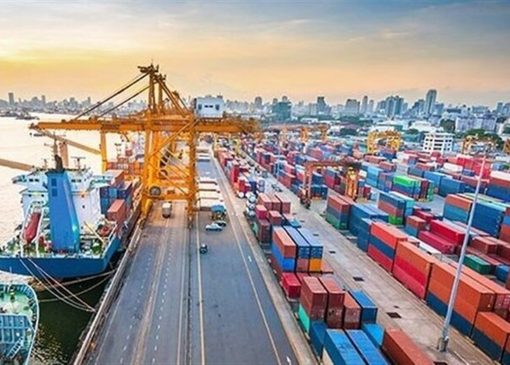 تصمیم دولت برای بازار کالا‌های اساسی/ نرخ ارز ترجیحی تمدید شد