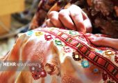 حیات «سوزن دوزی بلوچ» با دستان زنان توانمند حاشیه نشین زاهدان