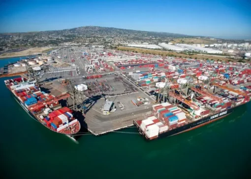 رشد ۹۳ درصدی واردات کالای اساسی از مسیر بندر شهید رجایی/ یک میلیون تُن کالا وارد شد