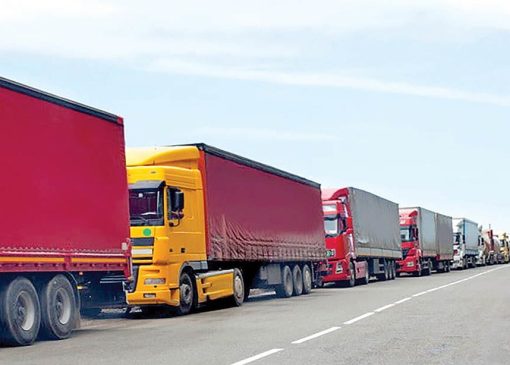 زمین‌گیر شدن کامیون‌های ایرانی در مرزهای آسیای میانه / ماجرا چیست؟