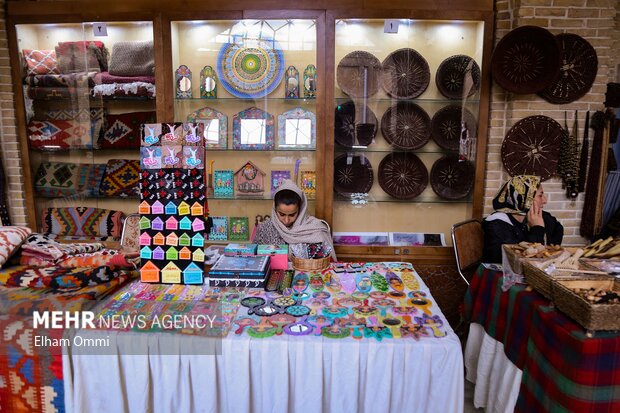 آسیب عمیق به اقتصاد هنر اصفهان؛ فروش نوروزی صنایع دستی کمتر از انتظار