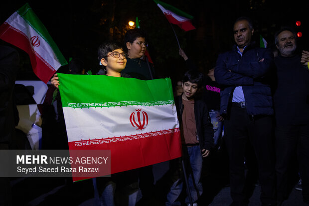 اجتماع مردم «ایرانشهر» در پنجاه و سومین شب از شهادت قائد امت