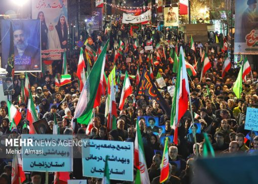 حضور باشکوه زنجانی ها در میدان دفاع از وطن