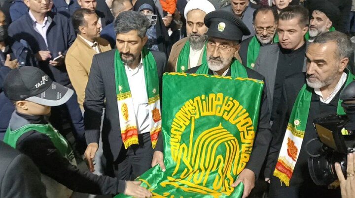 حضور خادمان رضوی در اجتماع باشکوه مردم آزادشهر