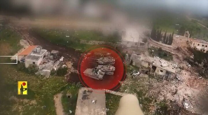 حمله پهپادی حزب‌الله به بولدوزر نظامی صهیونیست‌ها در «بنت جبیل»