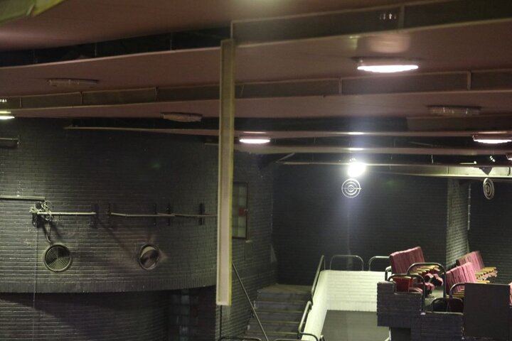 خسارت وارده به سالن ایرانیان وزنه‌برداری پس از بمباران + عکس