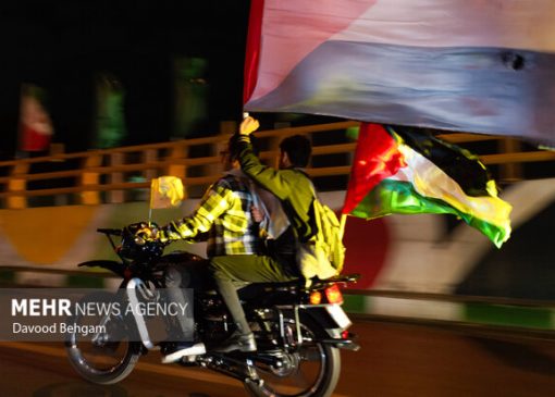 رژه موتوری اصفهانی‌ها در نهضت میدان