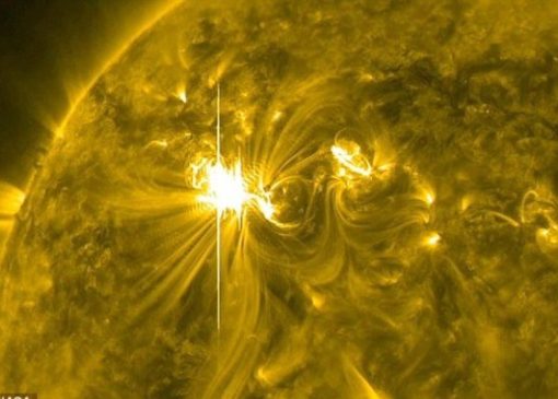 شعله‌های خورشیدی امواج رادیویی را قطع کرد