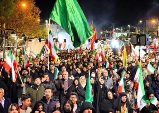 میدان‌داری مردم دیار آفتاب در کنار موشک