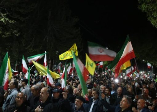 نمایش موشک هوافضای سپاه در پنجاه و دومین شب حماسه خمینی ها