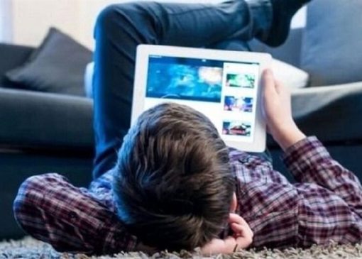 وقتی یک کلیک پرخطر می‌شود؛ تأثیر رفتارهای پرریسک بر روان نسل امروز