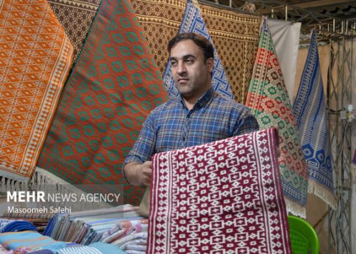 ۴۴۲ غرفه صنایع‌دستی در خدمت اقتصاد مردم‌محور یزد