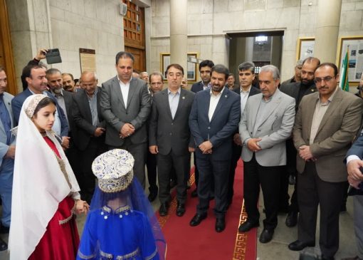 استاندار همدان: کتابخانه بوعلی‌سینا به مرکز علمی و فرهنگی تبدیل شود