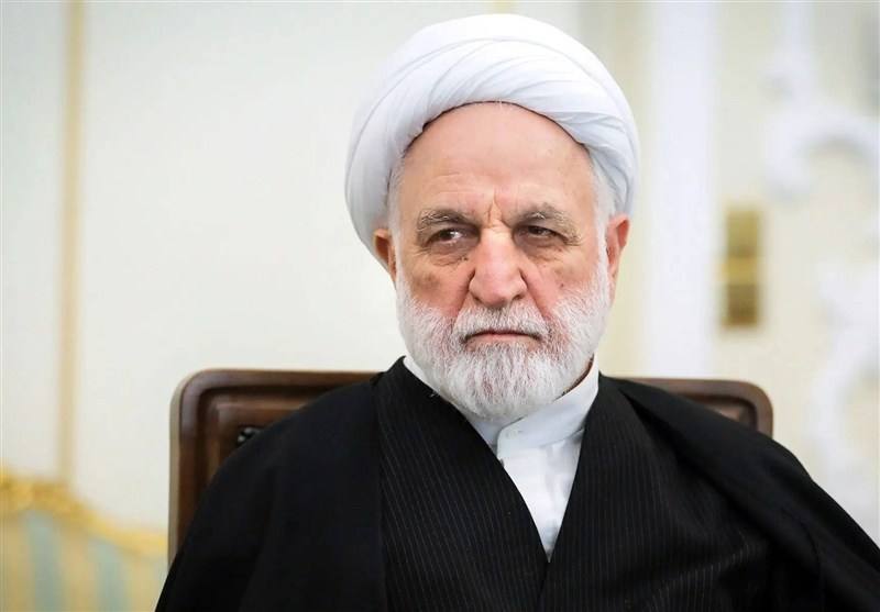 اژه‌ای: باید دشمن را در جنگ اقتصادی خلع سلاح کنیم
