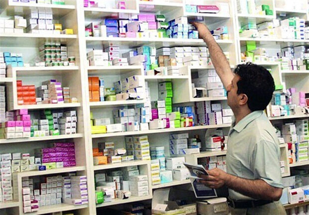 حجم مطالبات داروخانهها از بیمهها ۴ برابر شد حجم مطالبات داروخانهها از بیمهها ۴ برابر شد