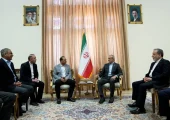 دیدار پزشکیان با فرمانده ارتش پاکستان/ عاصم منیر با چه پیامی به تهران آمد؟