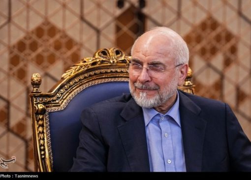 قوه قضائیه زیر بمباران و تهدید دشمن صیانت از حقوق ملت را رها نکرد