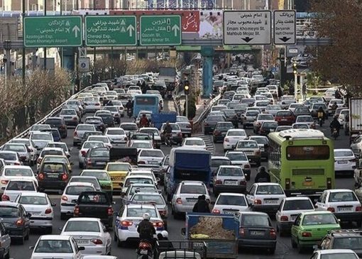 وضعیت ترافیک معابر و بزرگراه‌های تهران / ترافیک سنگین در کدام بزرگراه‌ها گزارش شده است؟