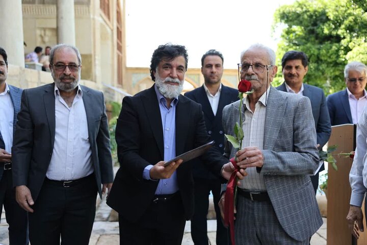 افتتاح هفته صنایع دستی در شیراز با محوریت هنر سنگ‌تراشی