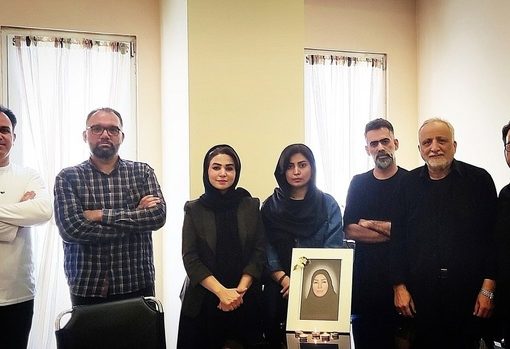 برگزاری نخستین جلسه هیات مدیره کانون نمایشگران خیابانی با ادای احترام به میترا رضائیان/ معرفی رئیس و دیگر مسئولان انجمن