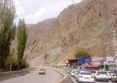 ترافیک سنگین در محورهای شمالی کشور/ جاده چالوس و آزادراه تهران–شمال قفل شد